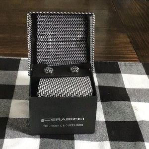 Feraricci tie, hanky , and cuff links ✨brand new✨